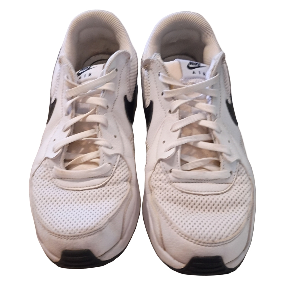 Nike Air Max Excee shoes in the White/Black/Pure Platinum colorway - Picture 5 of 11